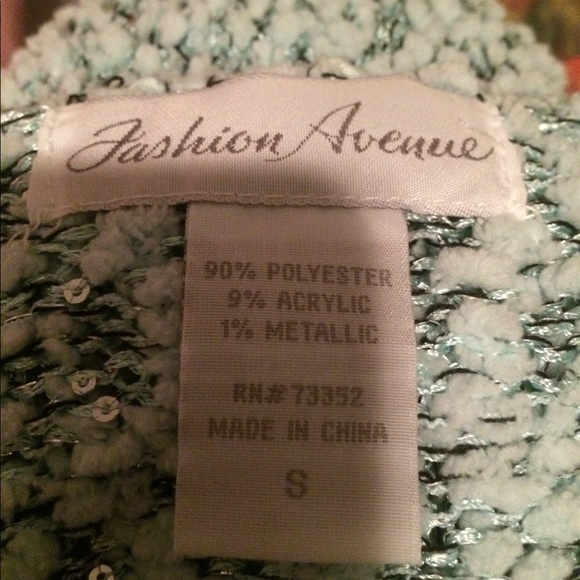 Glittery soft popcorn sweater S (runs large) - Picture 4 of 4